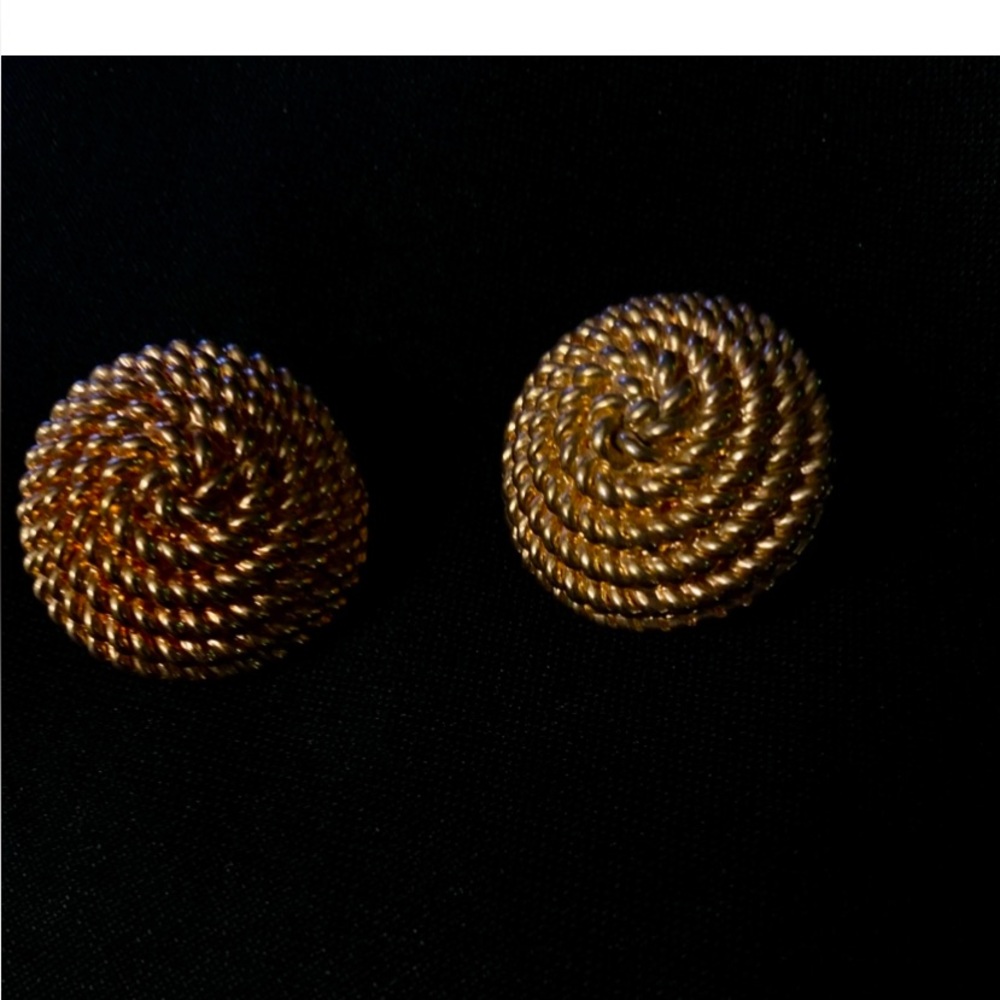 Chic High End Gold Plated Costume Jewelry
